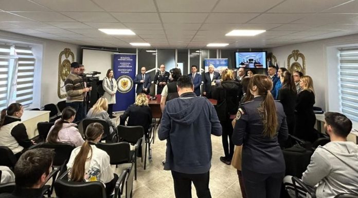 Proiect de prevenire a delincvenței juvenile ”Dincolo de aparențe” – dialog deschis între elevi și deținuți