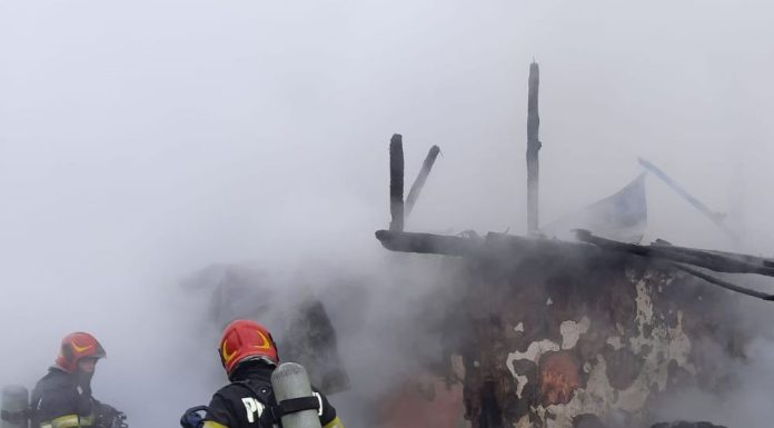 ULTIMA ORĂ Incendiu la o gospodărie din Tâmboești