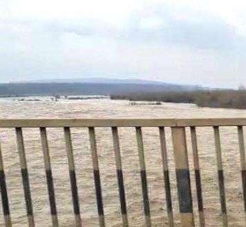 Noi alerte de viituri și inundații locale