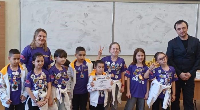 FOTO Performanță pentru micii elevi de la Școala Nereju, care îi duce direct în SUA