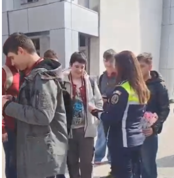 Polițiștii, în mijlocul elevilor pentru o nouă sesiune de activități preventiv-educative