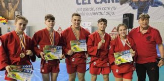 Multe medalii pentru sportivii de la CSS Focșani la CN de Sambo