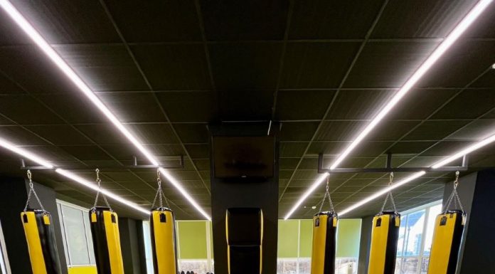 FOTO-VIDEO S-a deschis un nou club sportiv de kickboxing și arte marțiale în Focșani / Echipamente moderne și instructori de top