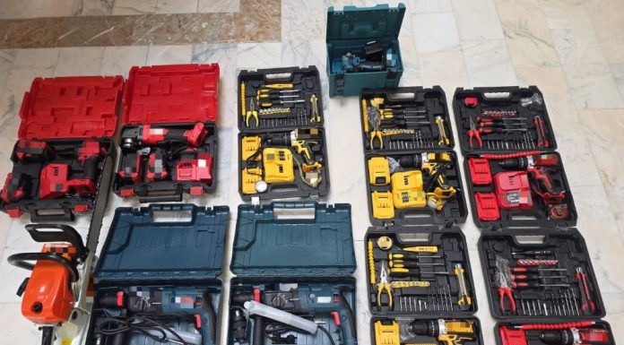 Unelte electrice fără acte de proveniență, ridicate de jandarmi la Adjud