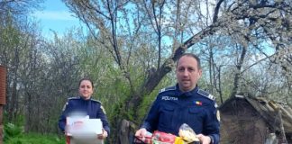 Daruri de Paști de la polițiști pentru vrâncenii din zone izolate