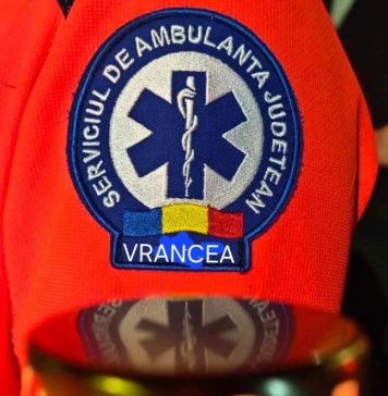 Cadrele Serviciului de Ambulanță Vrancea, la datorie și de aceste sărbători / Ce ne recomandă pentru sărbători liniștite