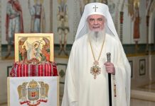VIDEO Mesajul Patriarhului Daniel de Sfintele Paști: Să arătăm bucuria Învierii şi să ne rugăm pentru pace în lume!