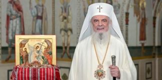 VIDEO Mesajul Patriarhului Daniel de Sfintele Paști: Să arătăm bucuria Învierii şi să ne rugăm pentru pace în lume!
