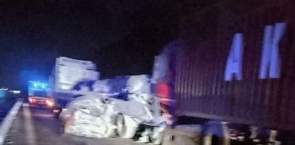 Două tiruri și un autoturism s-au ciocnit pe Autostrada Moldovei