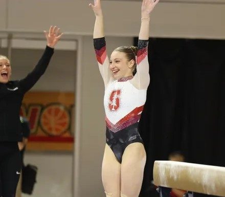 Ana Maria Bărbosu, mulțumită de evoluțiile sale în primul an ca gimnastă la Universitatea Stanford