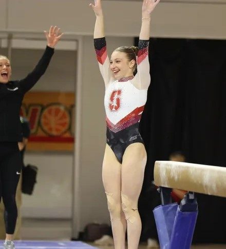 Ana Maria Bărbosu, mulțumită de evoluțiile sale în primul an ca gimnastă la Universitatea Stanford