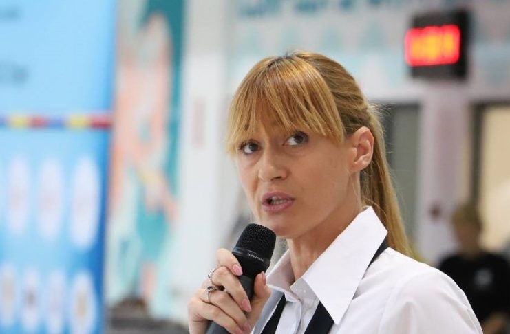 Marea campioană la înot Camelia Potec vine mâine la Focșani