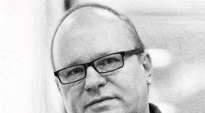 Prof. Cristian Păun: ”Nu există alte soluții magice. Orice acțiuni populiste, gen „bani din elicopter pe noptieră”, ajutoare de stat, subvenții nu ajută. Ne înfundă.”