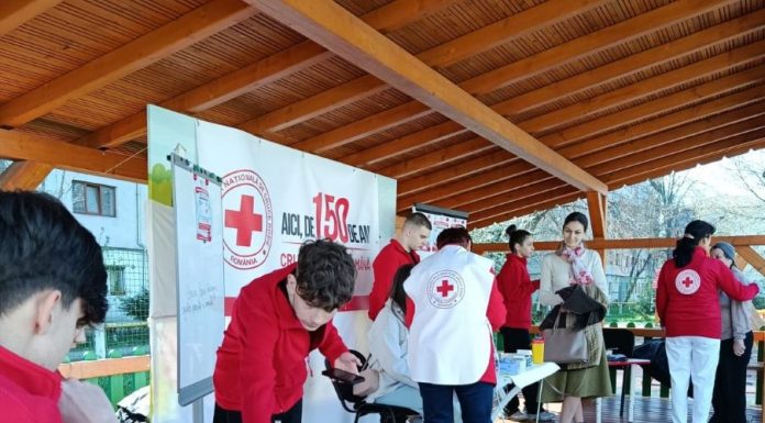 FOTO Crucea Roșie Vrancea, alături de oameni, de Ziua Mondială a Sănătății