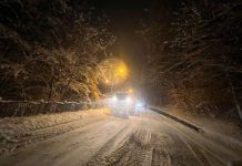 A nins din nou în Munții Vrancei / Drumarii au acționat pe DN 2D