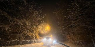 A nins din nou în Munții Vrancei / Drumarii au acționat pe DN 2D