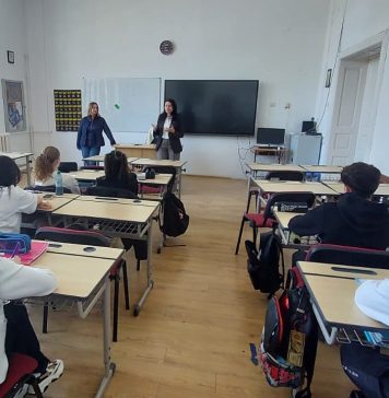 „Fii informat, alege pentru TINE!” – Educația pentru sănătate, o prioritate pentru tinerii din Vrancea