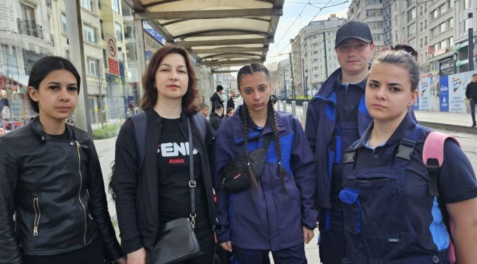 Pași spre viitor: elevi din sistemul de protecție, ambasadori ai Vrancei în programul Erasmus+