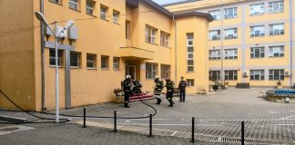 FOTO Exercițiu cu forțe și mijloace în teren, la Centrul Școlar pentru Educație Incluzivă ”Elena Doamna” Focșani