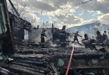 Pompierii au stabilit de la ce a pornit focul care a făcut ravagii în Rucăreni