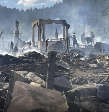 Crucea Roșie Română trimite primul transport cu ajutoare pentru sinistrații din Rucăreni