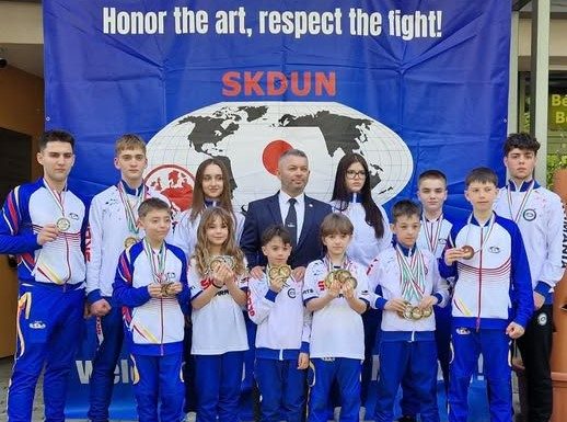 Bilanț excelent al sportivilor pregătiți de Daniel Fusaru la Campionatul European și Cupa Europeană la karate SKDUN