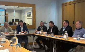 FOTO Românii din Irlanda ar putea candida la alegerile locale din țara insulară, pe listele unui partid creștin-democrat