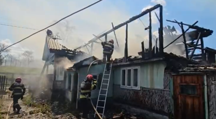VIDEO 18 case sunt afectate de incendiul devastator de la Rucăreni
