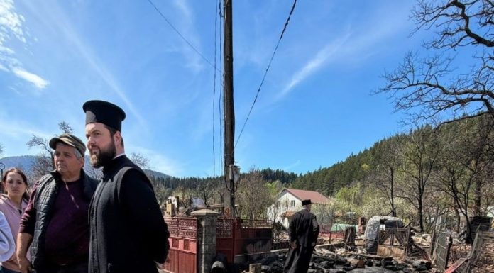 Arhiepiscopia Buzăului și Vrancei, alături de familiile afectate de incendiul din Soveja: colecte de bani în toate parohiile