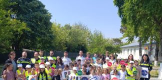 Lecții interactive în clase și īn stradă