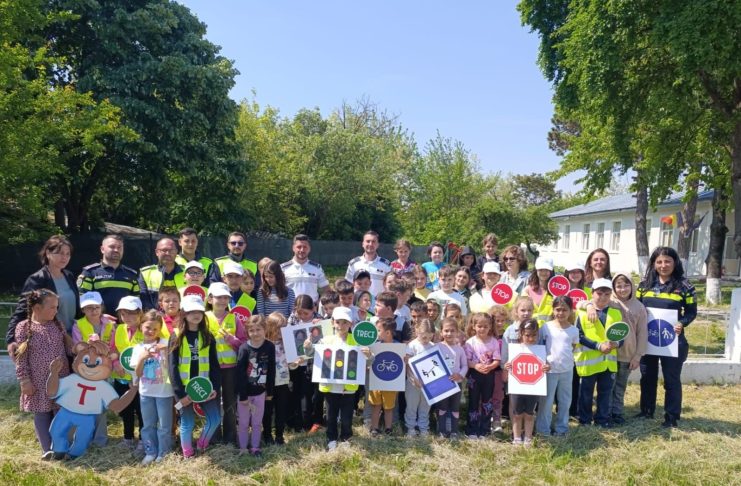 Lecții interactive în clase și īn stradă