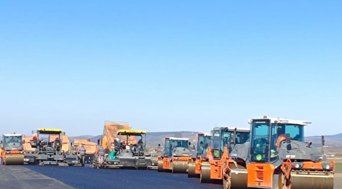 VIDEO La sfârșitul lunii august se va circula pe autostradă până la Bacău