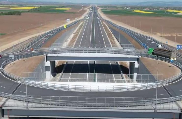 VIDEO Lucrările pe lotul 2 al autostrăzii Focșani–Bacău sunt aproape finalizate (95%)