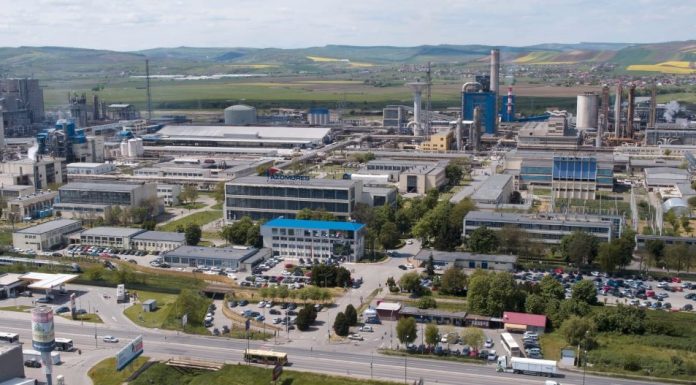 Demis de moțiunea PSD-AUR, Guvernul Bolojan și Romgaz salvează cel mai mare producător de îngrășăminte chimice din România