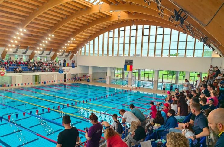 Peste 270 de copii au participat la Concursul de înot „Vrancea Splash Cup”