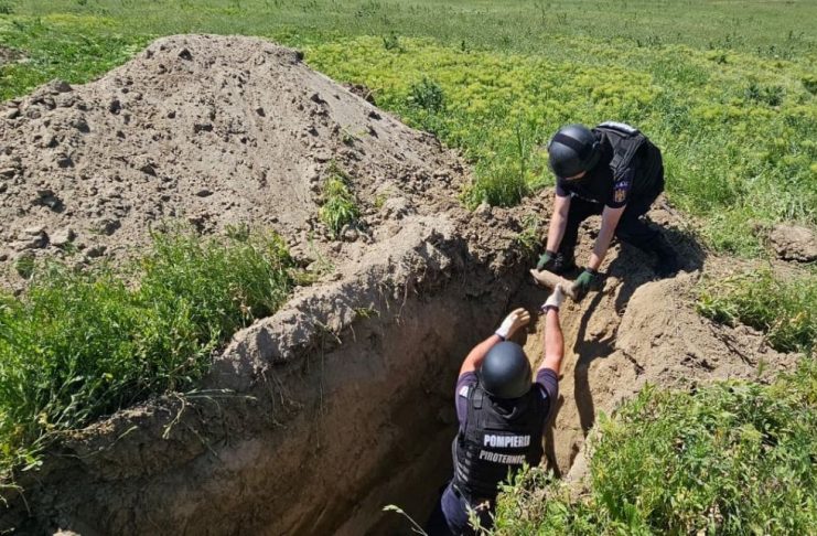 FOTO Proiectile descoperite pe teritoriul județului, detonate în poligonul de la Nănești