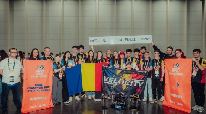 Ilie Bolojan: Respect pentru performanță! / Premierul României i-a felicitat pe elevii premiați la CM de robotică și pe antrenorul Cristi Chivu, campion în Italia