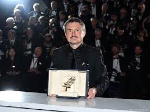 Regizorul român Cristian Mungiu a câștigat al doilea Palme d`Or