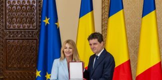 FOTO-VIDEO Nadia Comăneci, decorată cu cea mai înaltă distincție a statului român