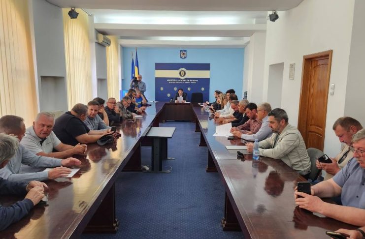 Viticultorii vrânceni afectați de grindină, în fața autorităților: cer sprijin, despăgubiri și repornirea sistemului antigrindină