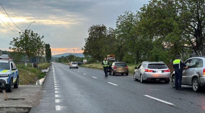 Atenție, șoferi! Polițiștii rutieri pe E85, în acțiune tip „releu”