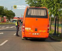 FOTO Peste 350 sancțiuni date de polițiștii rutieri șoferilor care transportă persoane sau mărfuri 3 rutier autobuz