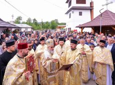 FOTO A fost sfințită biserica Parohiei Nereju Mare 1 sfintire biserica nereju 1