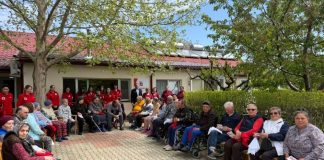 FOTO Proiect social lansat în Câmpineanca și Vârteșcoiu, de Ziua Internațională a Crucii Roșii și Semilunii Roșii