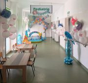 FOTO Copiii internați la Spitalul Județean Focșani au avut parte de surprize: ”Stop! Astăzi nu mai vorbim despre boală și medicamente!” 9 1 iunie spital 7
