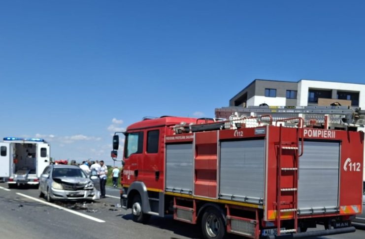 Accident pe Autostrada Moldovei / Un bărbat în stop cardio-respirator