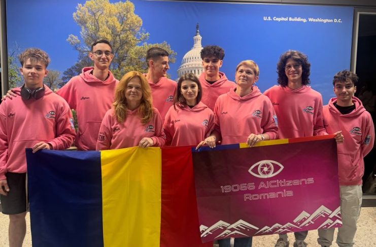 Echipa de robotică AICitizens, felicitată în SUA de prima româno-americancă aleasă în Camera Reprezentanților