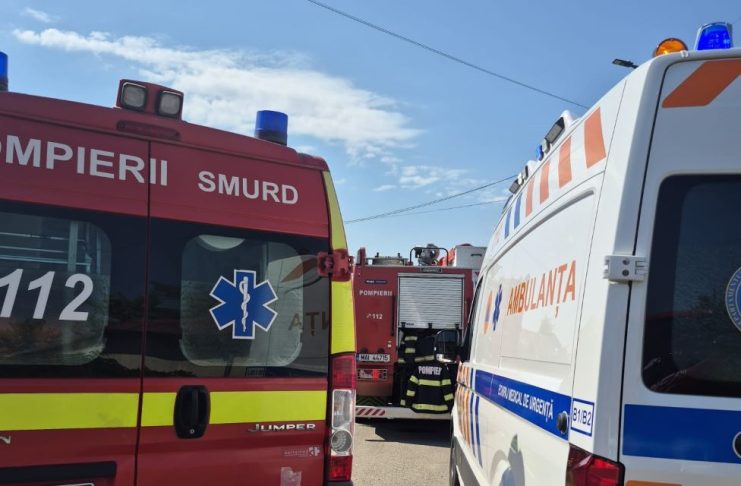 Două mașini s-au ciocnit pe DN 24, aproape de Tișița