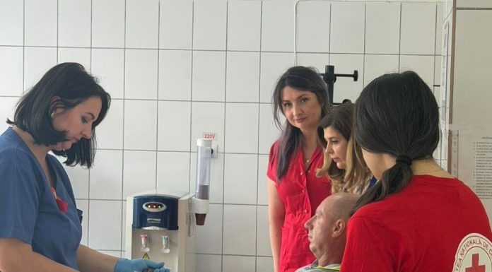 Donarea de sânge, un gest extrem de important pentru viață / Parteneriat între Crucea Roșie Vrancea și Centrul de Transfuzie Sanguină