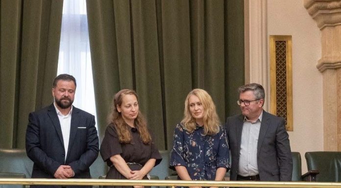 Senatorii români cer Suediei să repatrieze copiii familiei Samson / Cele două fete ale familiei de români au fost preluate de autoritățile suedeze în 2022